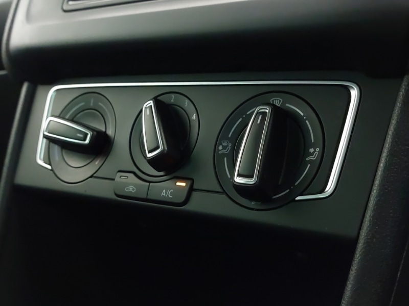 Used Volkswagen Polo 2016 for sale - 77265308: Photo 16