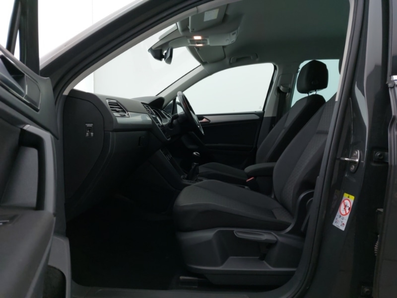 Used Volkswagen Tiguan 2018 for sale - 77366288: Photo 5