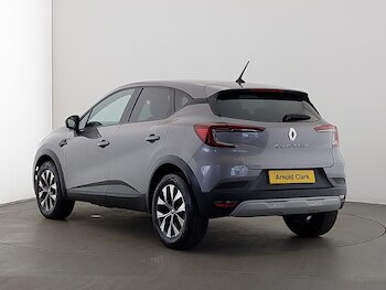 Used Renault Captur 2022 for sale - 77922265: Photo