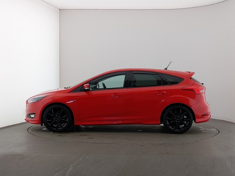 Used Ford Focus 2018 for sale - 77682492: Photo 4