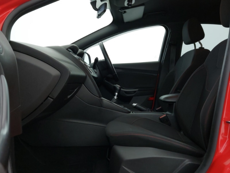 Used Ford Focus 2018 for sale - 77682492: Photo 5