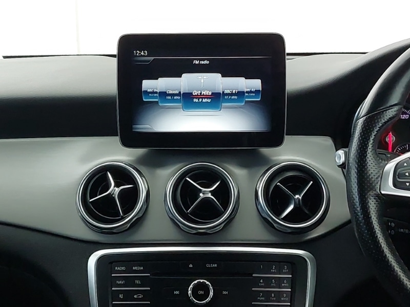 Used Mercedes-Benz GLA 2018 for sale - 76393135: Photo 10