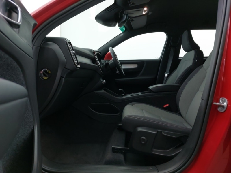 Used Volvo XC40 2022 for sale - 76713577: Photo 5