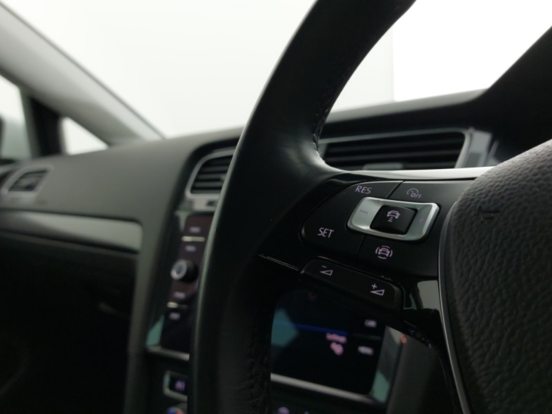 Used Volkswagen Golf 2019 for sale - 76687747: Photo 14