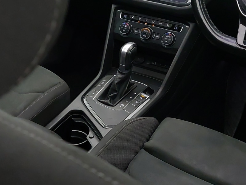 Used Volkswagen Tiguan 2017 for sale - 76721810: Photo 11