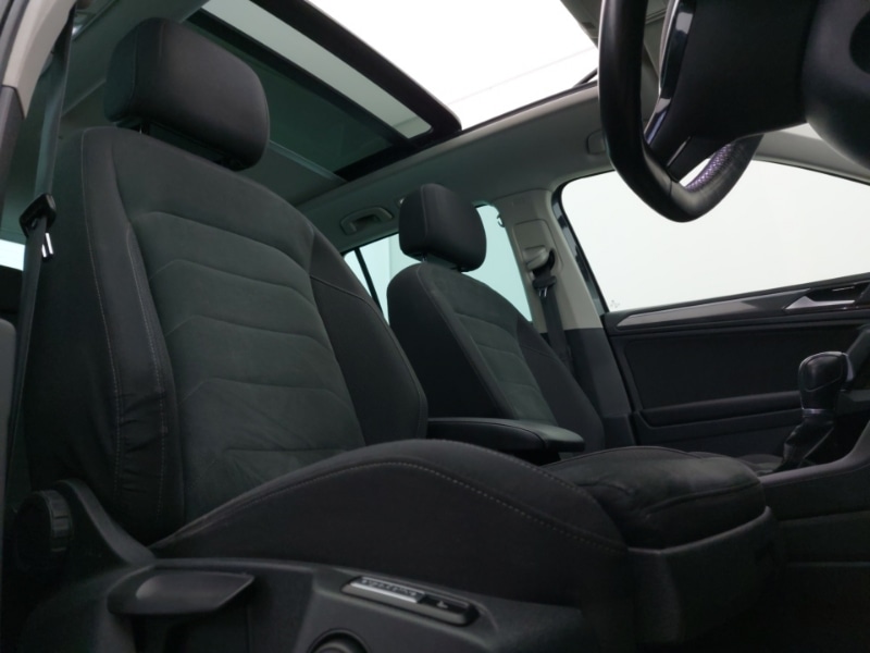 Used Volkswagen Tiguan 2017 for sale - 76721810: Photo 12