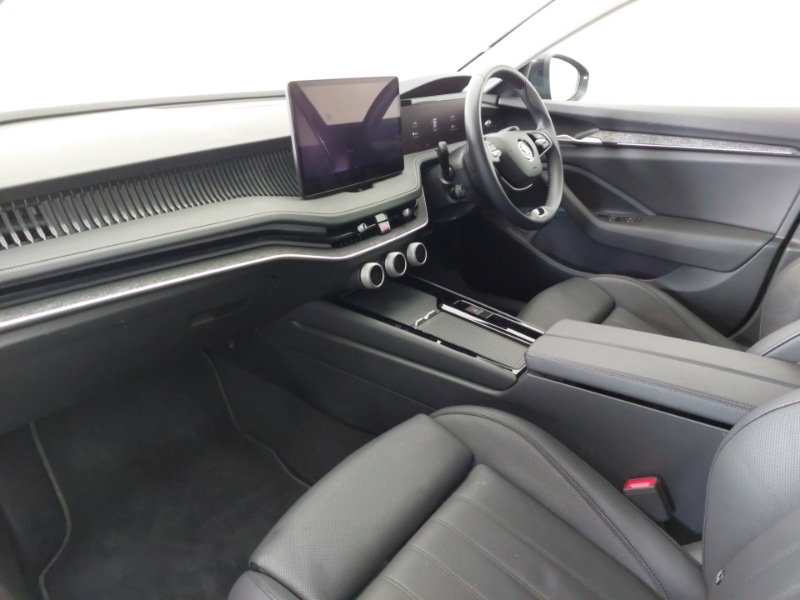 Used Skoda Superb 2024 for sale - 76779612: Photo 5