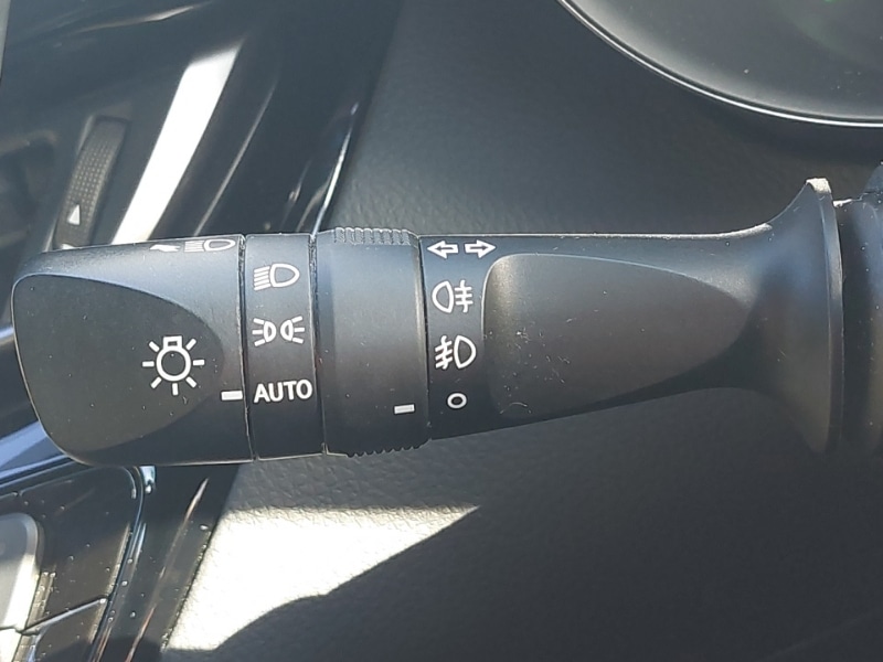 Used Toyota C-HR 2021 for sale - 76459731: Photo 15