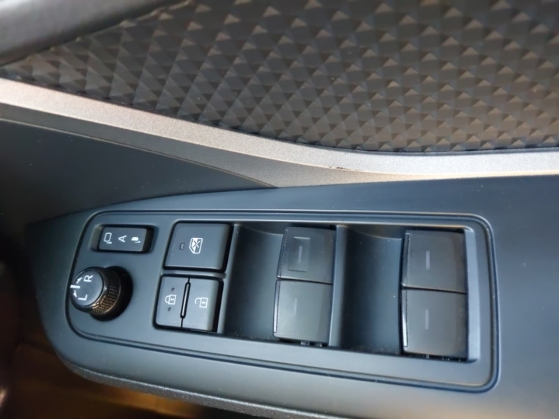 Used Toyota C-HR 2021 for sale - 76459731: Photo 18