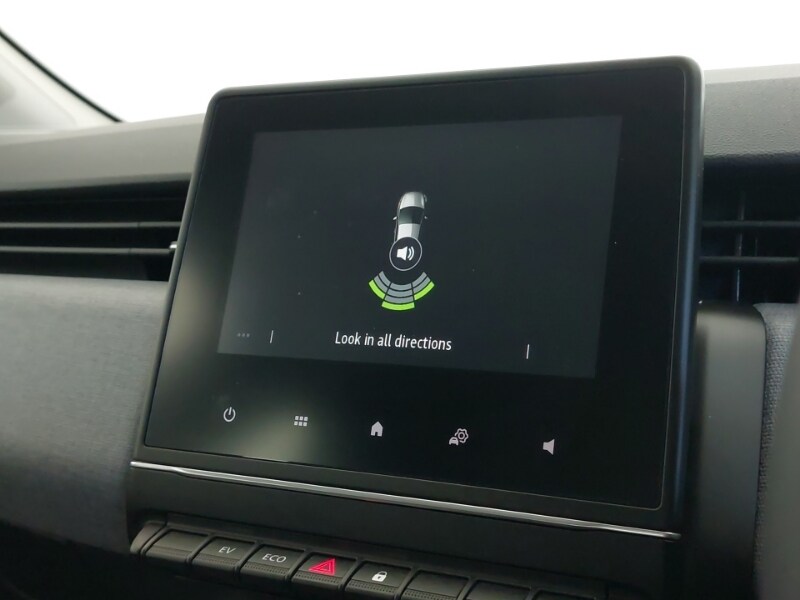 Used Renault Clio 2025 for sale - 77964126: Photo 15