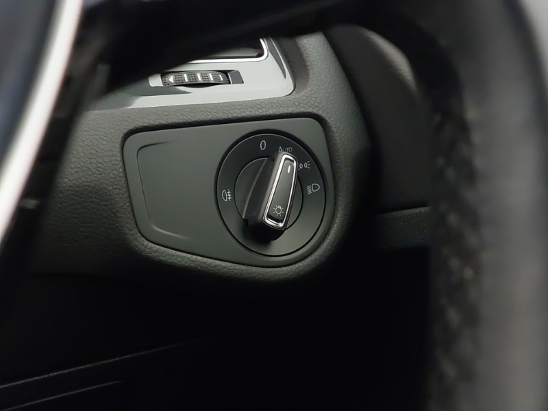 Used Volkswagen Golf 2017 for sale - 76602277: Photo 19