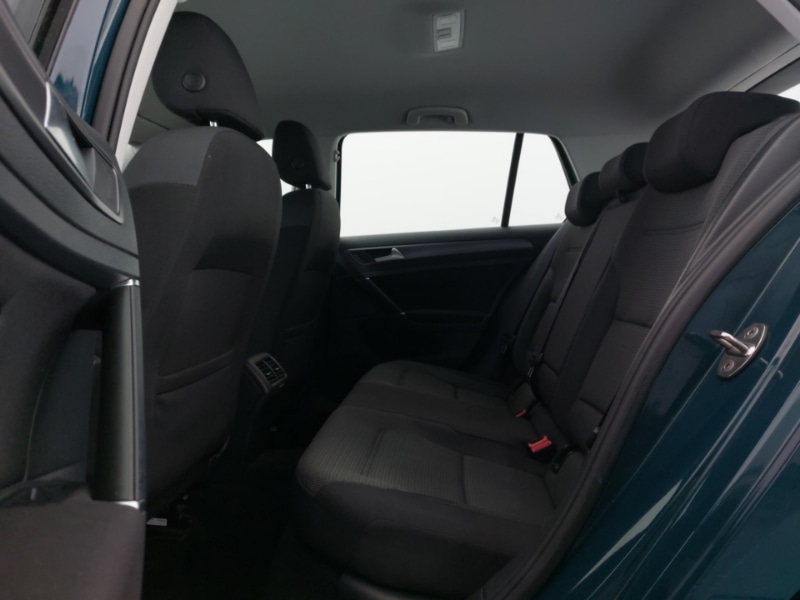 Used Volkswagen Golf 2017 for sale - 76602277: Photo 6