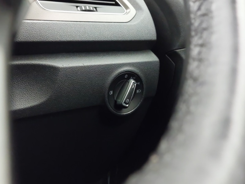 Used Volkswagen T-Roc 2018 for sale - 77623283: Photo 13