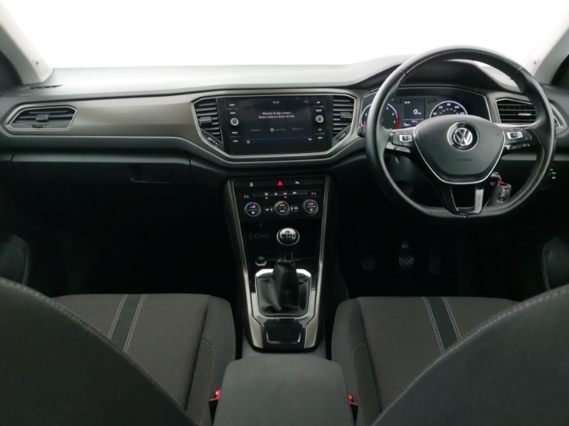 Used Volkswagen T-Roc 2018 for sale - 77623283: Photo 2