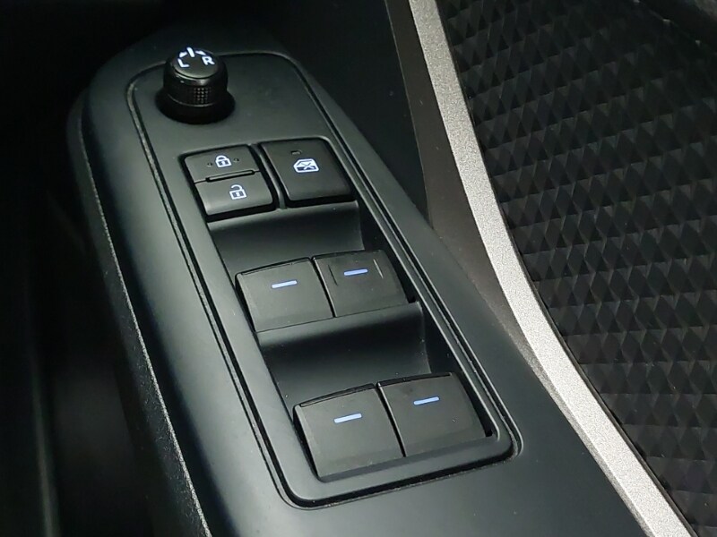 Used Toyota C-HR 2022 for sale - 76053230: Photo 19