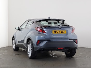 Used Toyota C-HR 2022 for sale - 76053230: Photo 3