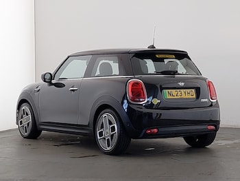 Used MINI Hatch 2023 for sale - 78675128: Photo