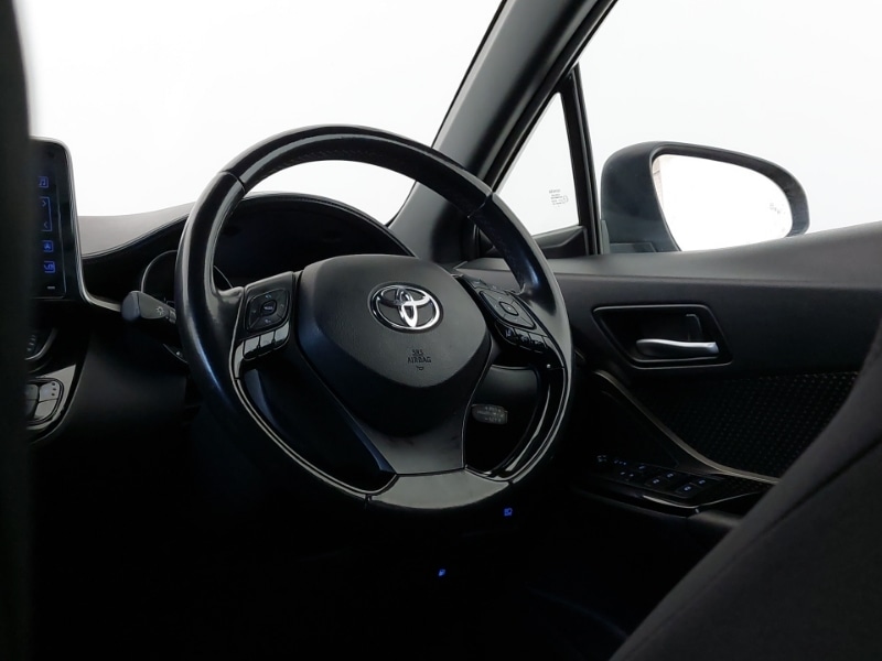Used Toyota C-HR 2018 for sale - 76779661: Photo 10