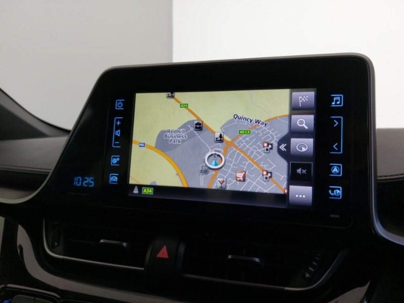 Used Toyota C-HR 2018 for sale - 76779661: Photo 16