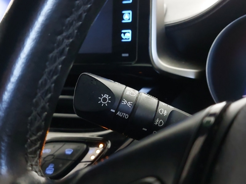 Used Toyota C-HR 2018 for sale - 76779661: Photo 19