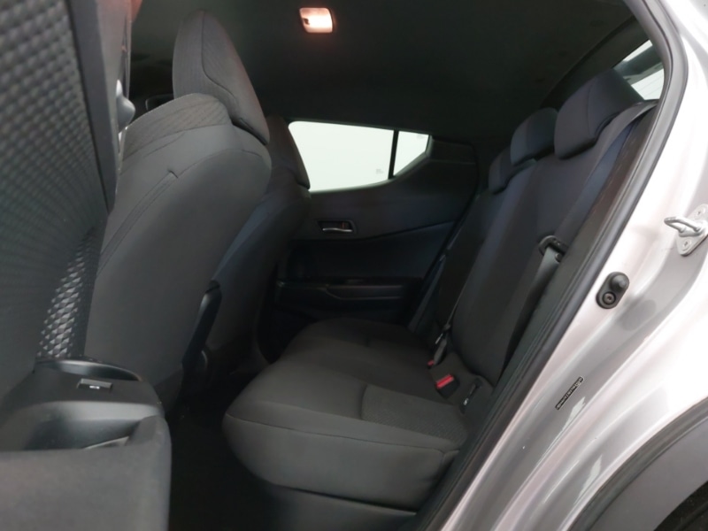 Used Toyota C-HR 2018 for sale - 76779661: Photo 6