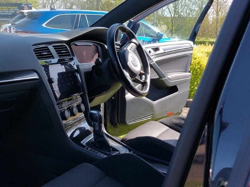 Used Volkswagen Golf 2019 for sale - 78164079: Photo 11