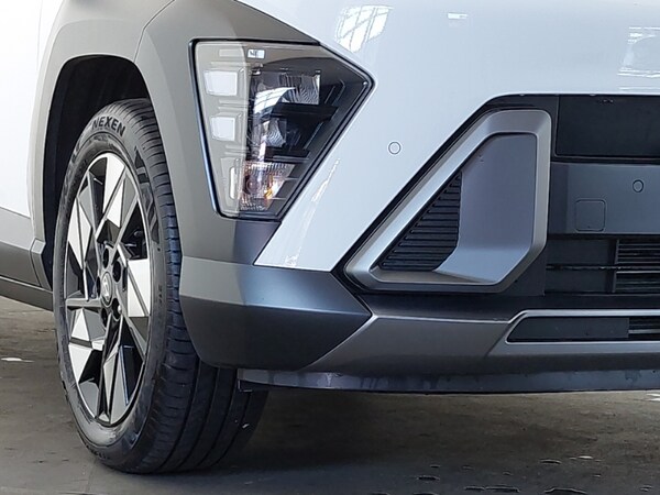 Used Hyundai KONA 2023 for sale - 75252087: Photo 9