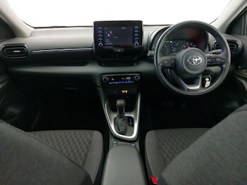 Used Toyota Yaris 2023 for sale - 78473999: Photo