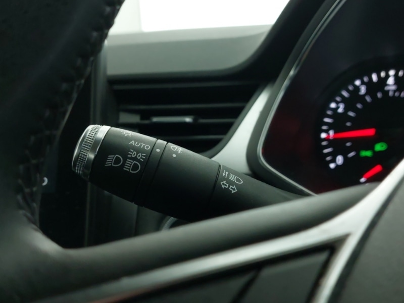 Used Renault Captur 2020 for sale - 77644235: Photo 18