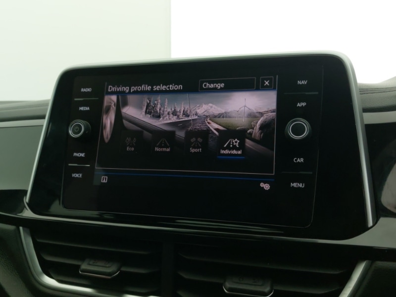 Used Volkswagen T-Roc 2022 for sale - 77404920: Photo 19