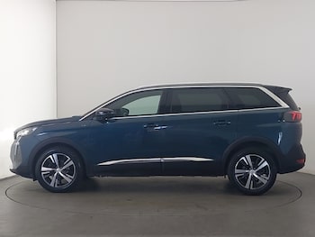 Used Peugeot 5008 2023 for sale - 79517643: Photo