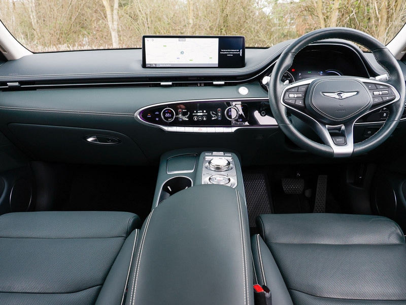 Used Genesis GV70 2024 for sale - 76176769: Photo 2