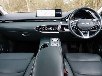 Used Genesis GV70 2024 for sale - 76176769: Photo