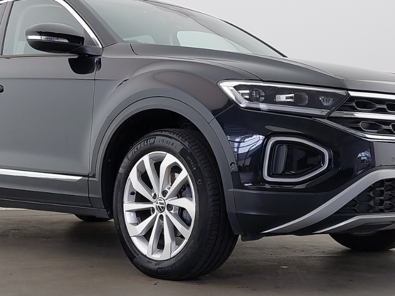 Used Volkswagen T-Roc 2023 for sale - 77623305: Photo 9