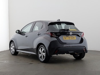 Used Toyota Yaris 2024 for sale - 77623275: Photo