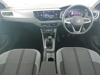 Used Volkswagen Polo 2023 for sale - 79387061: Photo