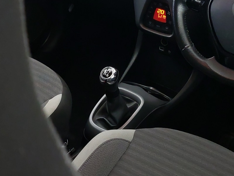 Used Toyota AYGO 2019 for sale - 76815932: Photo 11