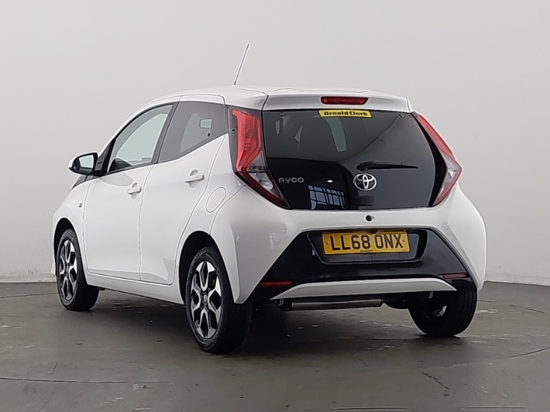 Used Toyota AYGO 2019 for sale - 76815932: Photo 3