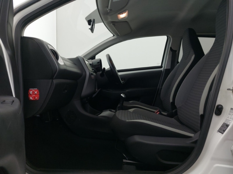 Used Toyota AYGO 2019 for sale - 76815932: Photo 5