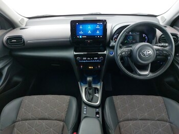 Used Toyota Yaris Cross 2022 for sale - 77503323: Photo