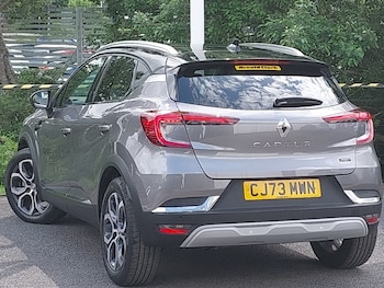 Used Renault Captur 2024 for sale - 79546311: Photo