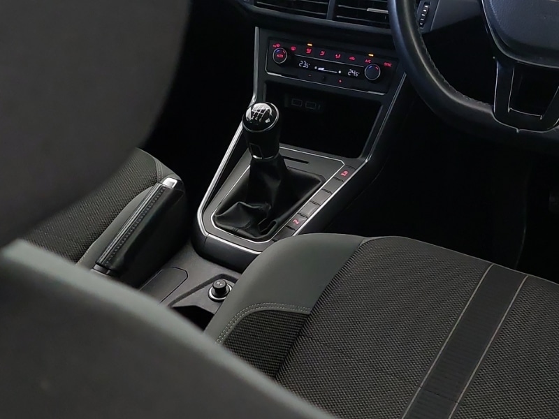 Used Volkswagen Polo 2018 for sale - 76987400: Photo 11