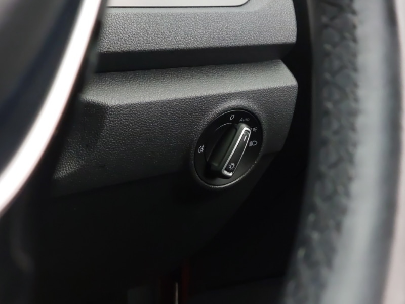 Used Volkswagen T-Roc 2019 for sale - 77333635: Photo 13