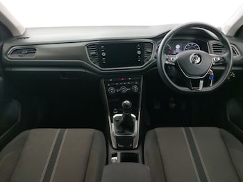 Used Volkswagen T-Roc 2019 for sale - 77333635: Photo