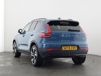 Used Volvo XC40 2024 for sale - 76195809: Photo