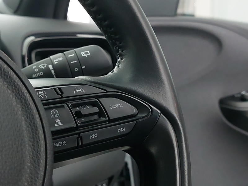 Used Mazda Mazda2 HYBRID 2024 for sale - 77034997: Photo 12