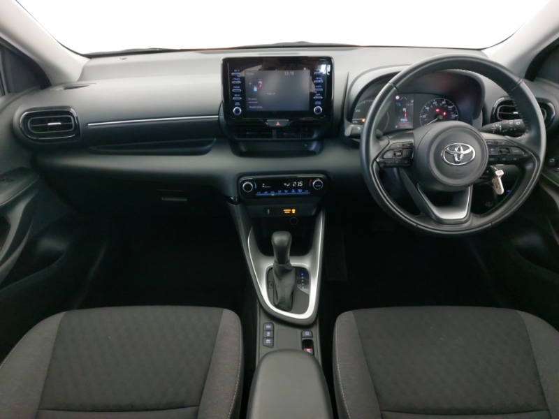 Used Toyota Yaris 2022 for sale - 76860234: Photo 2