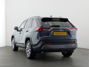 Used Toyota RAV4 2021 for sale - 76058871: Photo 3