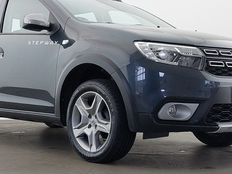 Used Dacia Sandero Stepway 2019 for sale - 77623323: Photo 9