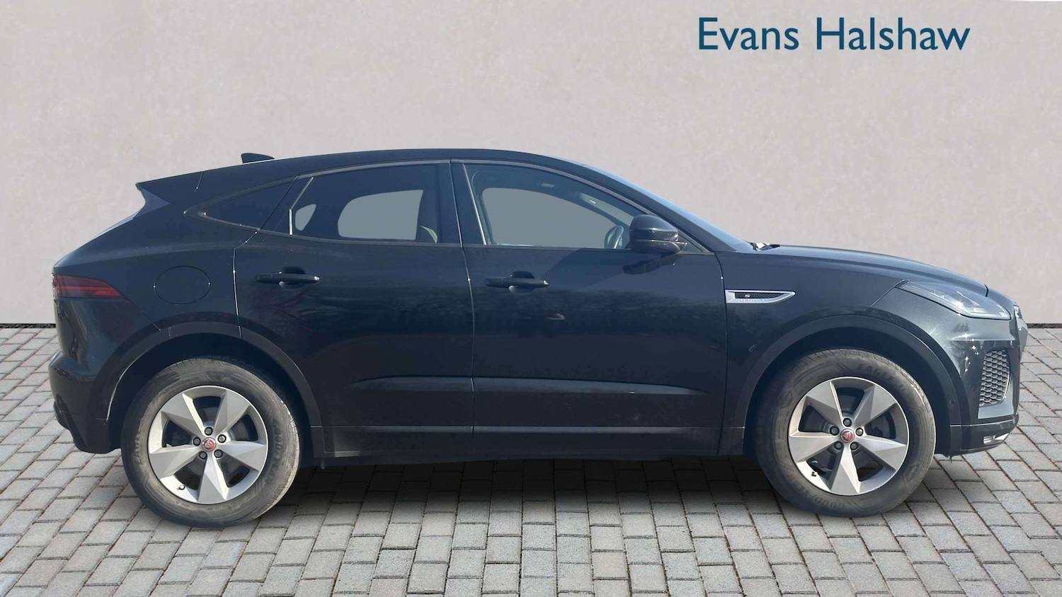 Used Jaguar E-Pace 2018 for sale - 77858040: Photo 6